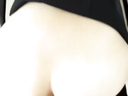 鸡年国外视频网站很火外貌非常淫骚的华裔美眉办公室被洋屌内射大屁股