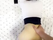 扩音接老公电话，边和老公对话边被操