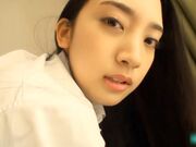 标准的学生妹小美女-辻本杏 大眼校花 穿着紧身泳衣 这颜值在学校里