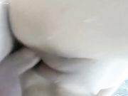 国外视频网站非常火的华裔淫骚美眉按摩浴缸给大洋屌草白虎逼逼流白浆