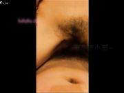 约炮隔壁邻居家的小姐姐 扒开内裤发现阴毛很稀疏