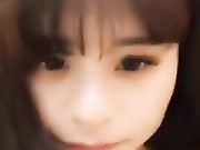 长得有点像某女星杨X的网红女主播情话首次在平台直播啪啪啪快枪男实力出镜1