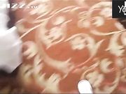 保险销售经理酒店上门给大款客户提供贴心服务1