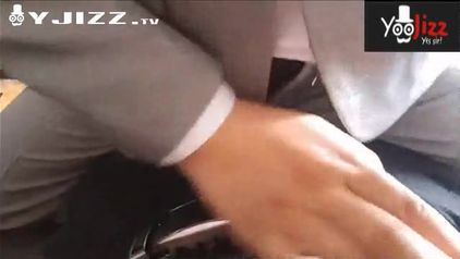 保险销售经理酒店上门给大款客户提供贴心服务1