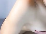 最近某聊天平台很火的范大小姐全裸大尺度诱惑1