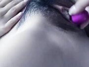 苗条漂亮阴毛浓密，性欲强男友开发已到位