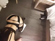 疫情还不上外债的上海气质学院派御姐，被迫酒店援交变态的胖