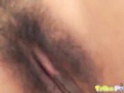 洋土豪搞了个高颜值的漂亮美眉 还让人家把毛毛修一修