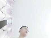 诱人少妇露脸跟表弟啪啪，口交大鸡巴被小哥对着镜子后入爆草