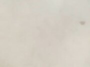 野外车震，粉嫩白虎小萝莉玩露出，皮肤白皙爱舔鸡巴，无套内射精液满满