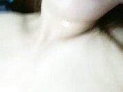 颜值不错的人妻好骚啊露脸给大哥舔鸡巴，搞硬了直接上位抽插