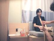 沈先生探花黑衣妹子吃完夜宵再来第二炮，口交深喉插嘴后入抬腿侧入猛操