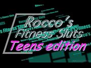 喜欢健身的妹子跟自己的教练喝了点酒就开始发骚调戏男教练