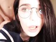 趁我刷推特时，我朋友突然肏了我！