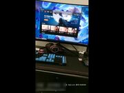 玩着游戏吸着烟享受胯下骚逼的口活脱光后电脑前各种抽插爆草小骚逼浪叫不止