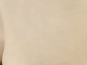 萌萌姐妹花 给妹妹整个小哥哥在床上玩跳蛋 我来录像 啪啪啪