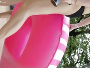 真实跟拍黑色泳衣小少妇皮肤白嫩 身材不错 不知道咋保养的