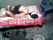 极品眼镜男半夜邀约有妇之夫家中舔逼 超灵活的舌功让小少妇忘乎所以 淫水流满床