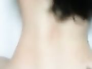 老婆的大奶子有点下垂 不过依然还是很挺 捏着也超有弹性