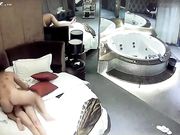 情趣酒店豪华套房360水滴摄像头偷拍情侣开房啪啪