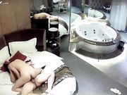 情趣酒店豪华套房360水滴摄像头偷拍情侣开房啪啪