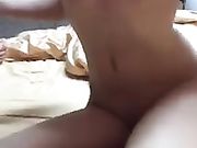 YOLO福利 小骚货和男友直播啪啪 有对白很爽很刺激