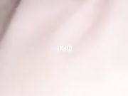 极品高颜值骚货车里就要给我舔鸡巴 外面人来人往真刺激