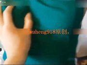 美容院认识的性感小骚货 带回家中疯狂操逼