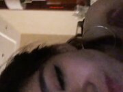 眼镜男勾搭很久终于把大学好友气质漂亮的女友约到酒店偷情