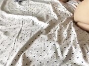 豪乳无毛身材贼棒的女生 做乳交是很舒服的