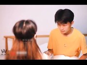 禁忌恋之兄妹乱伦 看片被妹妹发现骗玩游戏被爆操