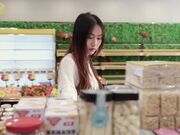 国产AV佳作之『我的精东男友』偷情正爽时男友回家 偷偷在他旁边被别人的大鸡巴狂插