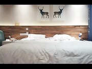 粉逼嫩妹子AV视角各种角度抠穴