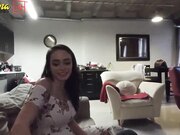 华裔猛男做客独居美女家中碎花连衣裙坚挺大奶有味道无套啪啪很刺激