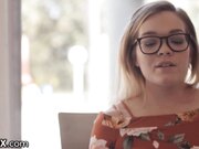 我饥渴的蓝眼睛小女友