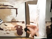 勾搭了很久终于把老婆气质漂亮的美乳表姐约到酒店,进屋就迫不及待干她