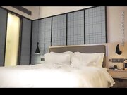 近距离特写口交抬腿侧入