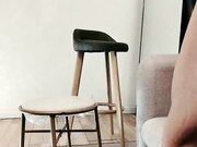 影楼里4P乱操 摄影师爆操婚纱新娘 伴娘还帮忙打灯吃鸡摸蛋