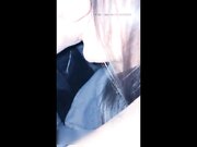 口活按摩棒玩阴蒂揉骚奶子，按在电脑桌上疯狂抽插