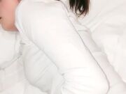 国产灌醉啪啪 带回酒店正脱衣服 突然要吐 洗干净扒光舔穴 无套内射 真刺激